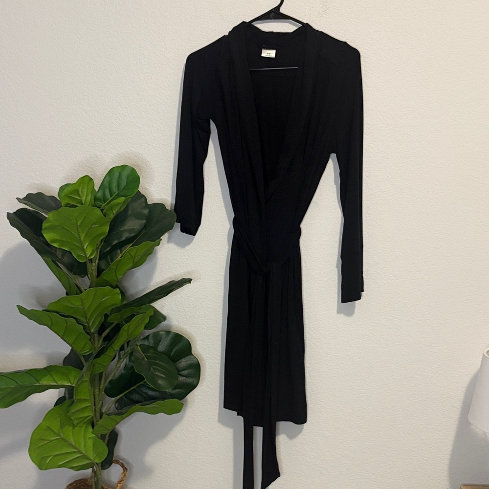 Soma Black Long Sleeve Robe